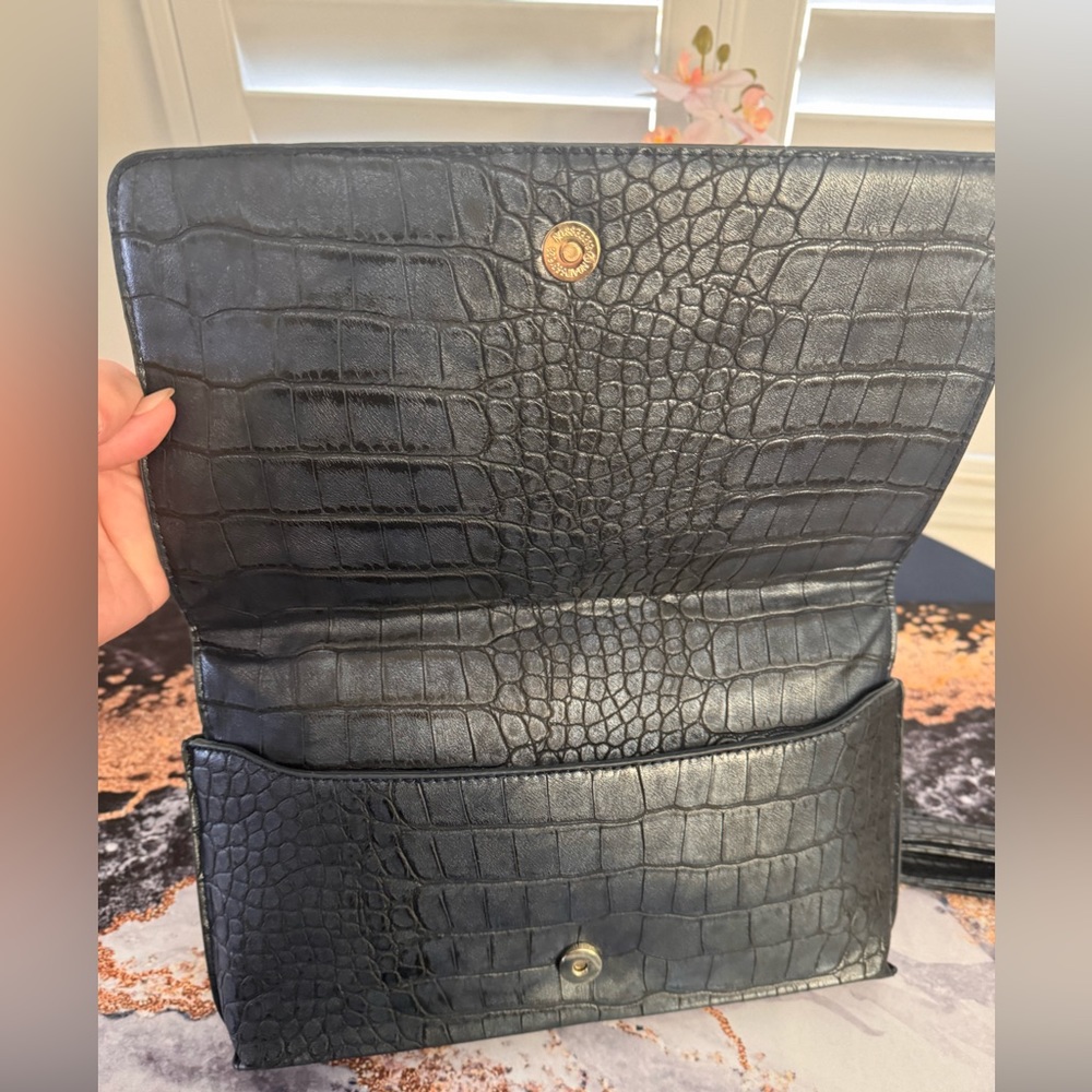 CROSSBODY CLUTCH ✨ - Picture 8 of 8